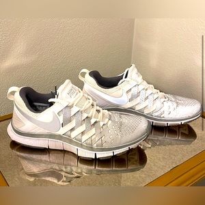 Nike Mens Free Trainer 5.0 NRG Training Shoes Gray 579813-102 Low Top 8.